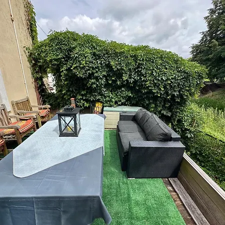 Nad Jeziorem Villa *