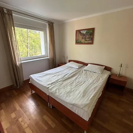 Nad Jeziorem *