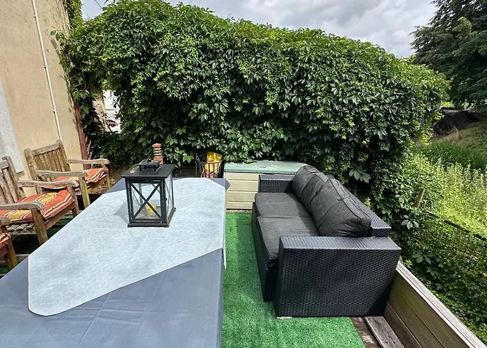 Nad Jeziorem Villa *